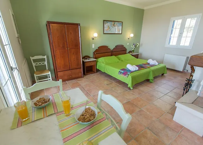 Apart Otel Theodora 4*