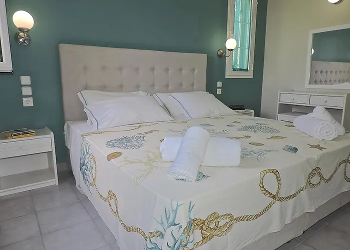 Theodora 4* Lakíthra