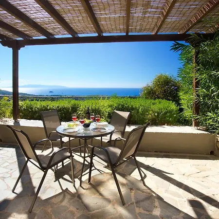 Apart Otel Theodora