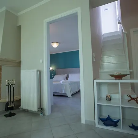 Theodora Aparthotel *