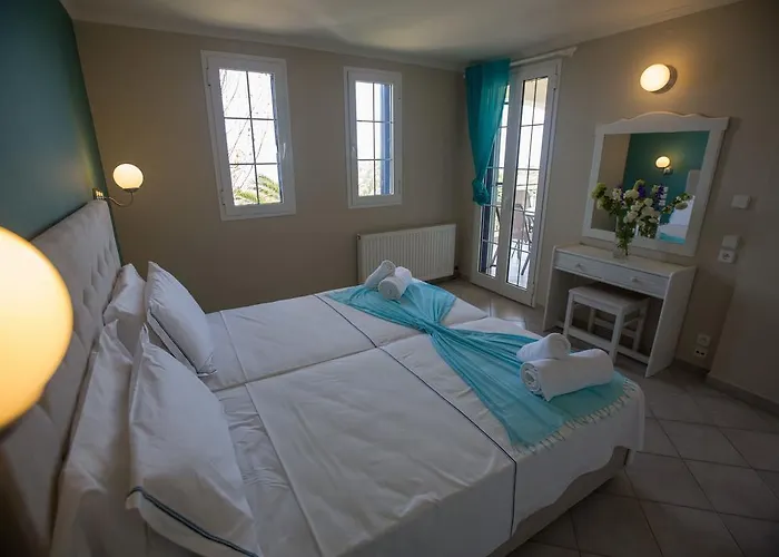 Aparthotel Theodora Lakithra