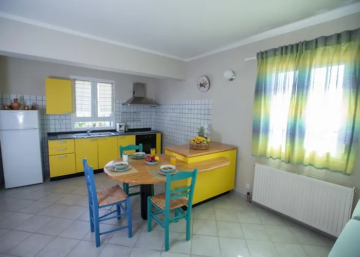 Theodora 4* Lakithra