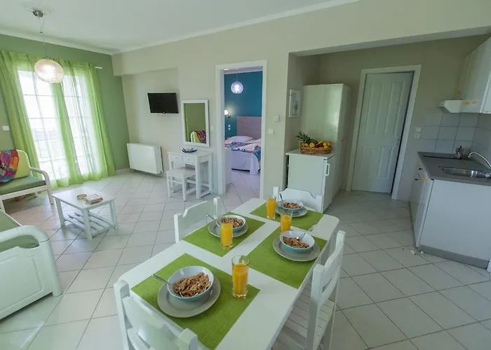 Aparthotel Theodora Lakithra