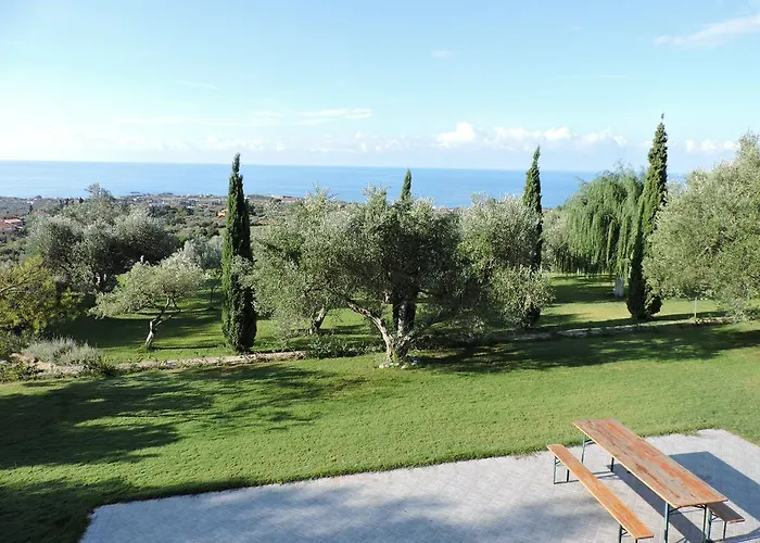 Theodora 4* Lakithra