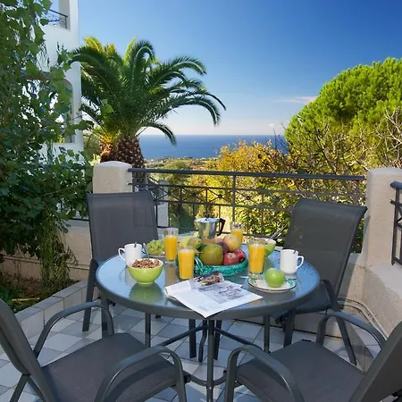 Theodora Λακήθρα