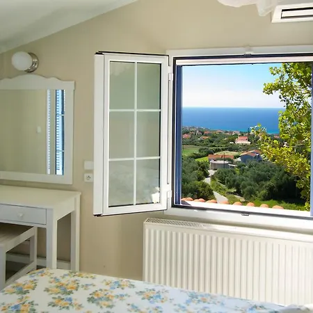 Ξενοδοχείο με διαμερίσματα Theodora Λακήθρα