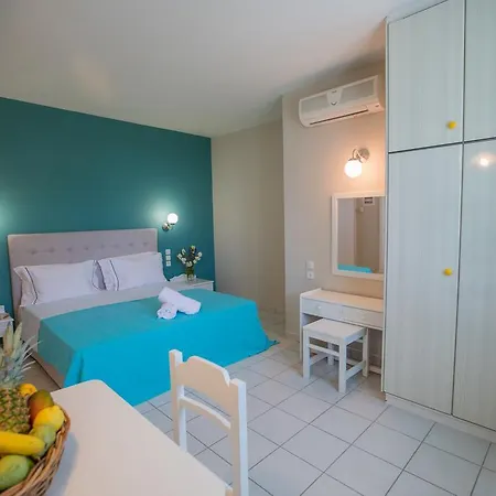 Ξενοδοχείο με διαμερίσματα Theodora Λακήθρα